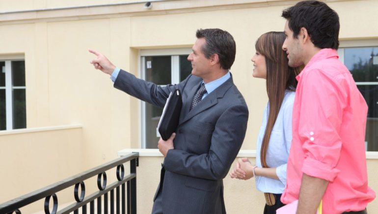 7 Reasons Why Using a Real Estate Agent Makes Shopping Easier