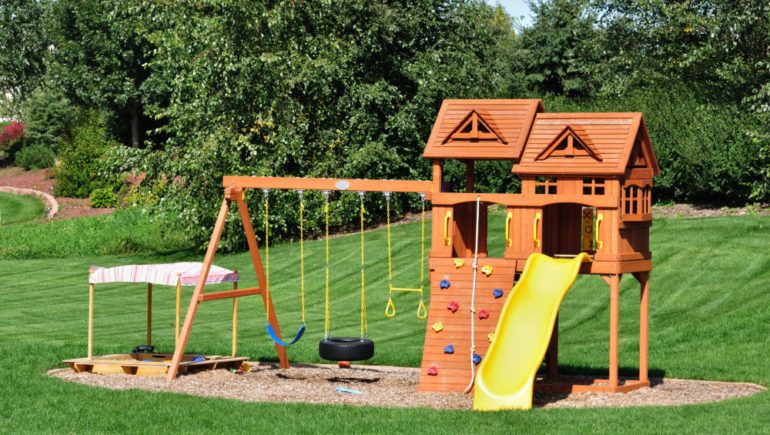 Don’t Let a Swing Set Sink the Sale of a Home